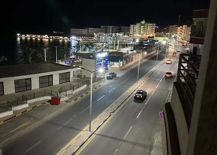كورنيش القيادات Hurgada